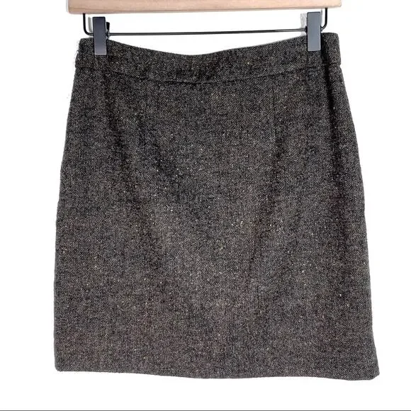 LOFT dark gray wool blend A-line skirt with flower appliqué size 0P 0 Petite - Picture 5 of 5